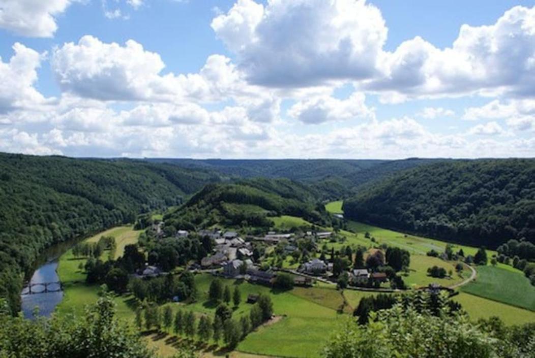 Villa l'oiseau bleu à Rochehaut Extérieur photo